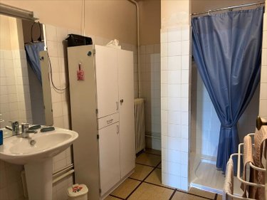 Immeuble a vendre Aurillac 15000 Cantal 374 m2  254400 euros