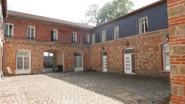 Maison a vendre Saint-Ouen-sur-Morin 77750 Seine-et-Marne 550 m2 15 pièces 1400000 euros