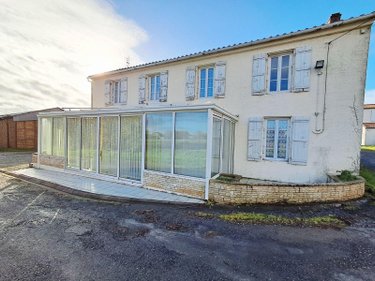 Maison a vendre Landrais 17290 Charente-Maritime 140 m2 6 pièces 200000 euros