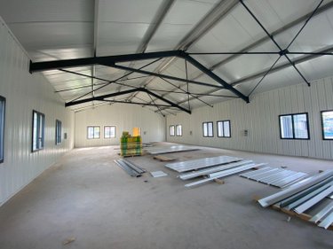 Fonds et murs commerciaux a vendre Bruges 33520 Gironde 352 m2  776000 euros