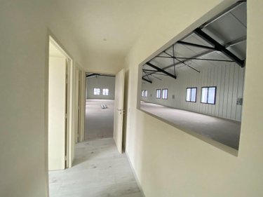 Immeuble a vendre Bruges 33520 Gironde 352 m2  714000 euros