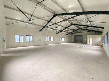 Immeuble a vendre Bruges 33520 Gironde 352 m2  714000 euros