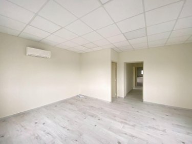 Immeuble a vendre Bruges 33520 Gironde 352 m2  714000 euros