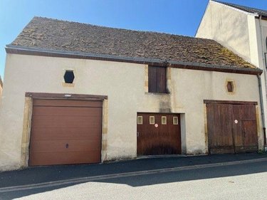 Garage et parking a vendre Souligné-sous-Ballon 72290 Sarthe 90 m2  42400 euros