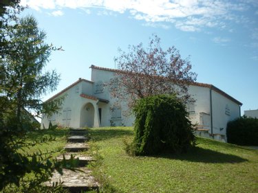Maison a vendre Issoire 63500 Puy-de-Dôme 186 m2 9 pièces 269100 euros