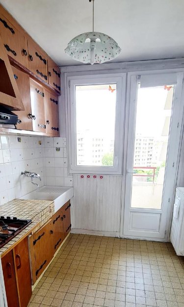 Appartement a vendre Melun 77000 Seine-et-Marne 65 m2 4 pièces 135000 euros