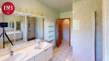 Maison a vendre Arpajon-sur-Cère 15130 Cantal 105 m2 8 pièces 265200 euros