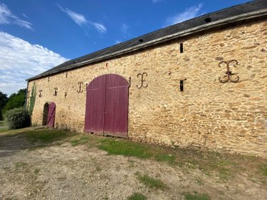 propriete a vendre La Bigottière 53240 Mayenne 90 m2  215600 euros