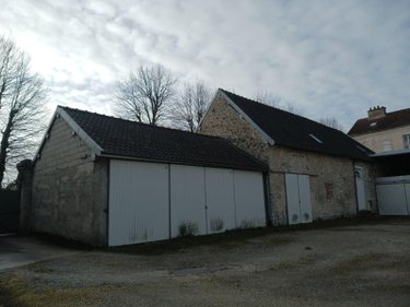 Garage et parking a vendre Bar-sur-Seine 10110 Aube  126000 euros