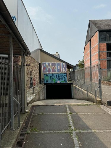 Garage et parking a vendre Rennes 35000 Ille-et-Vilaine 15 m2  21000 euros