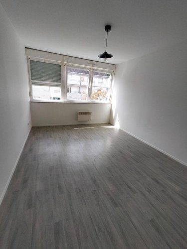 Location appartement Bruz 35170 Ille-et-Vilaine 21 m2 1 pièce 453 euros