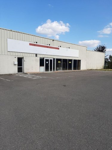 Fonds et murs commerciaux a vendre Pipriac 35550 Ille-et-Vilaine 750 m2  177000 euros