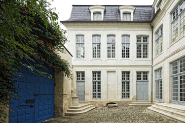 Maison a vendre La Flèche 72200 Sarthe 350 m2 13 pièces 503040 euros