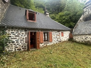 Maison a vendre Le Falgoux 15380 Cantal 70 m2  95400 euros