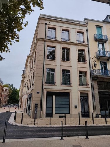 Appartement a vendre Vichy 03200 Allier 377 m2 8 pièces 1680000 euros