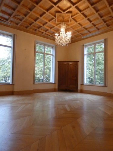 Appartement a vendre Vichy 03200 Allier 377 m2 8 pièces 1680000 euros