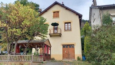 Maison a vendre Vic-sur-Cère 15800 Cantal 109 m2  169790 euros