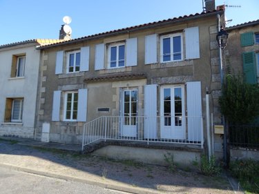 Maison a vendre Queaux 86150 Vienne 98 m2 5 pièces 79800 euros
