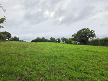 Bien agricole a vendre Averton 53700 Mayenne  10800 euros