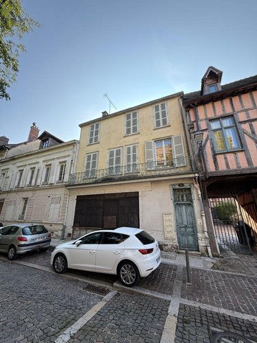 Immeuble a vendre Troyes 10000 Aube 204 m2  256000 euros