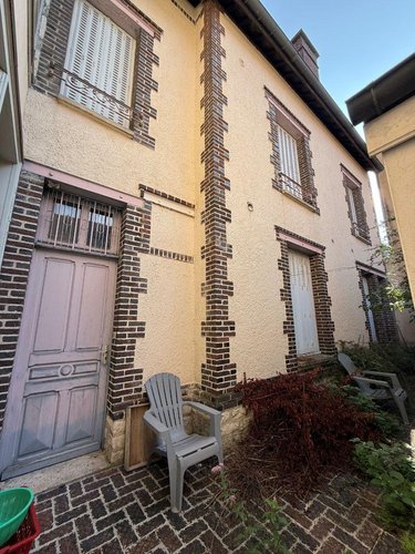 Immeuble a vendre Troyes 10000 Aube 204 m2  256000 euros