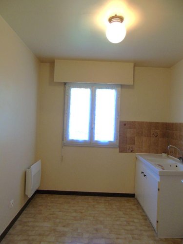 Location appartement Avallon 89200 Yonne 41 m2 2 pièces 540 euros