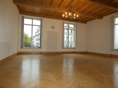 Immeuble a vendre Vichy 03200 Allier 377 m2  1680000 euros