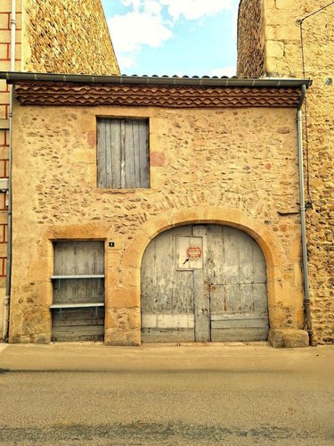 Garage et parking a vendre Sauxillanges 63490 Puy-de-Dôme 120 m2  29000 euros