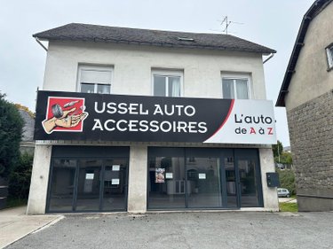 Location fonds et murs commerciaux Ussel 19200 Corrèze 350 m2  2500 euros