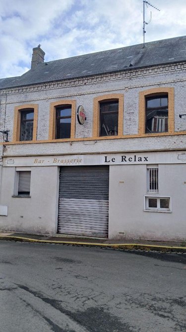 Fonds et murs commerciaux a vendre Forges-les-Eaux 76440 Seine-Maritime 125 m2  114950 euros