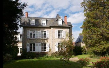 Maison a vendre Guéret 23000 Creuse 249 m2 7 pièces 328500 euros