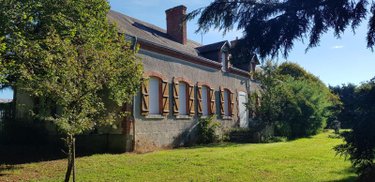 propriete a vendre Thénioux 18100 Cher 300 m2 9 pièces 527000 euros