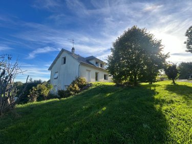 Maison a vendre Anglards-de-Salers 15380 Cantal 138 m2 9 pièces 116600 euros