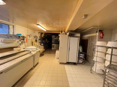 Fonds et murs commerciaux a vendre Eu 76260 Seine-Maritime 240 m2  397000 euros