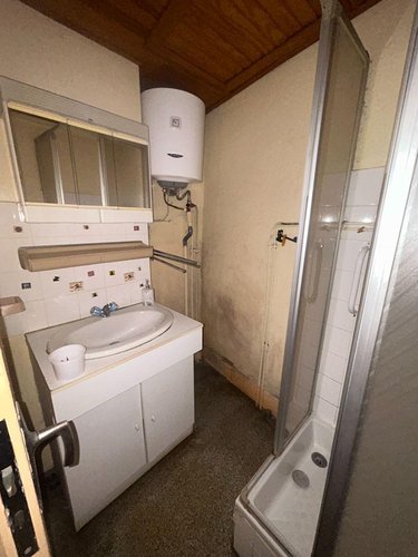 Maison a vendre Chaussenac 15700 Cantal 40 m2  29680 euros