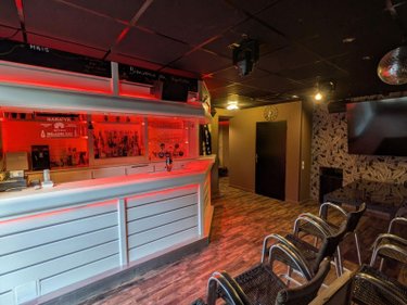 Fonds et murs commerciaux a vendre Guichen 35580 Ille-et-Vilaine  23500 euros