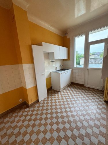 Maison a vendre Arcis-sur-Aube 10700 Aube 56 m2 3 pièces 85000 euros