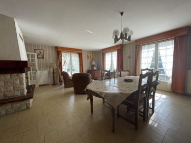 Maison a vendre Nueil-les-Aubiers 79250 Deux-Sèvres 163 m2 8 pièces 143100 euros