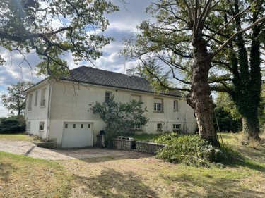 Maison a vendre Nueil-les-Aubiers 79250 Deux-Sèvres 163 m2 8 pièces 143100 euros