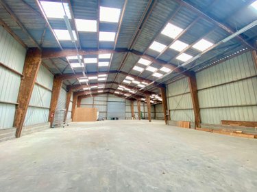 Location fonds et murs commerciaux Le Mans 72000 Sarthe 225 m2  1200 euros