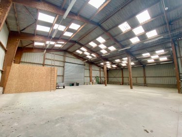 Location fonds et murs commerciaux Le Mans 72000 Sarthe 225 m2  1200 euros