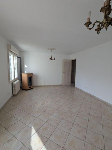 Location maison Nogent-le-Rotrou 28400 Eure-et-Loir 76 m2 4 pièces 750 euros