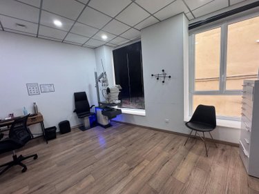 Fonds et murs commerciaux a vendre Limoges 87000 Haute-Vienne 140 m2  415000 euros