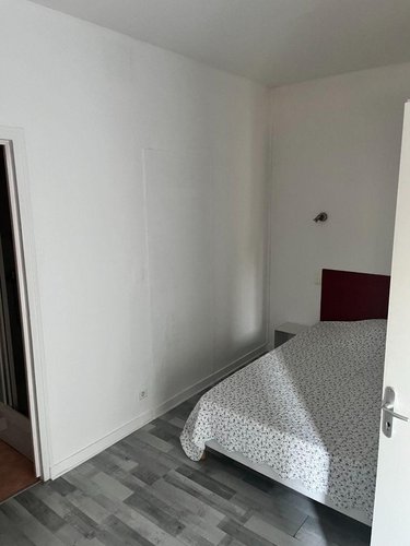 Immeuble a vendre Lencloître 86140 Vienne 694 m2  366800 euros