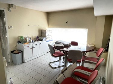 Fonds et murs commerciaux a vendre Manosque 04100 Alpes-de-Haute-Provence 156 m2  210600 euros