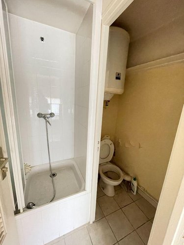 Fonds et murs commerciaux a vendre Manosque 04100 Alpes-de-Haute-Provence 156 m2  210600 euros