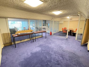 Fonds et murs commerciaux a vendre Manosque 04100 Alpes-de-Haute-Provence 156 m2  210600 euros