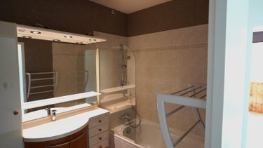 Appartement a vendre Lyon 7e Arrondissement 69007 Rhône 85 m2 4 pièces 299000 euros