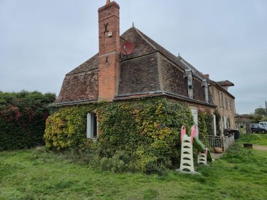 Maison a vendre Cluis 36340 Indre 247 m2 12 pièces 239000 euros