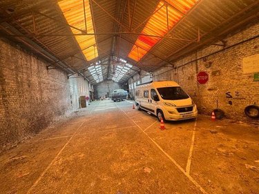 Immeuble a vendre Faches-Thumesnil 59155 Nord 500 m2  299000 euros